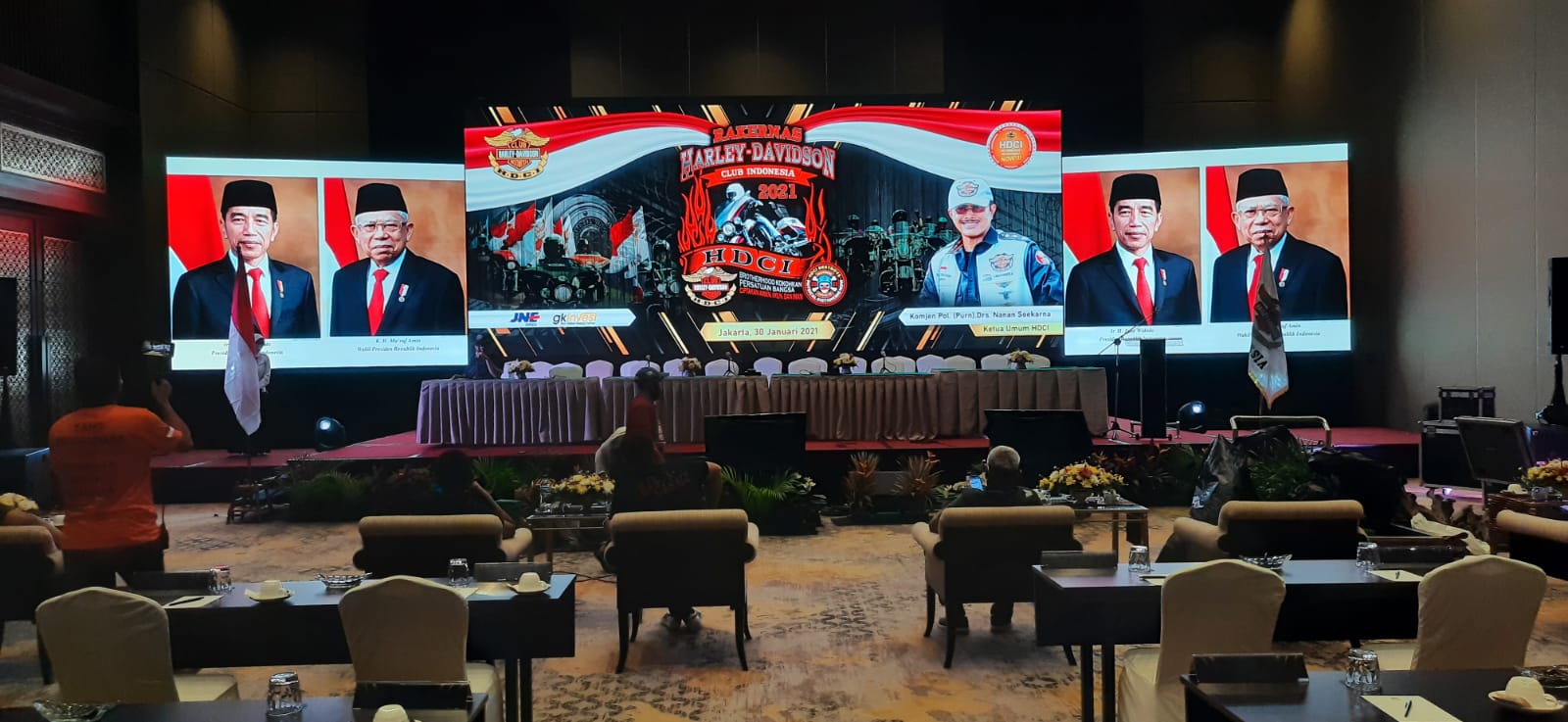 Press Conference dengan LED Display